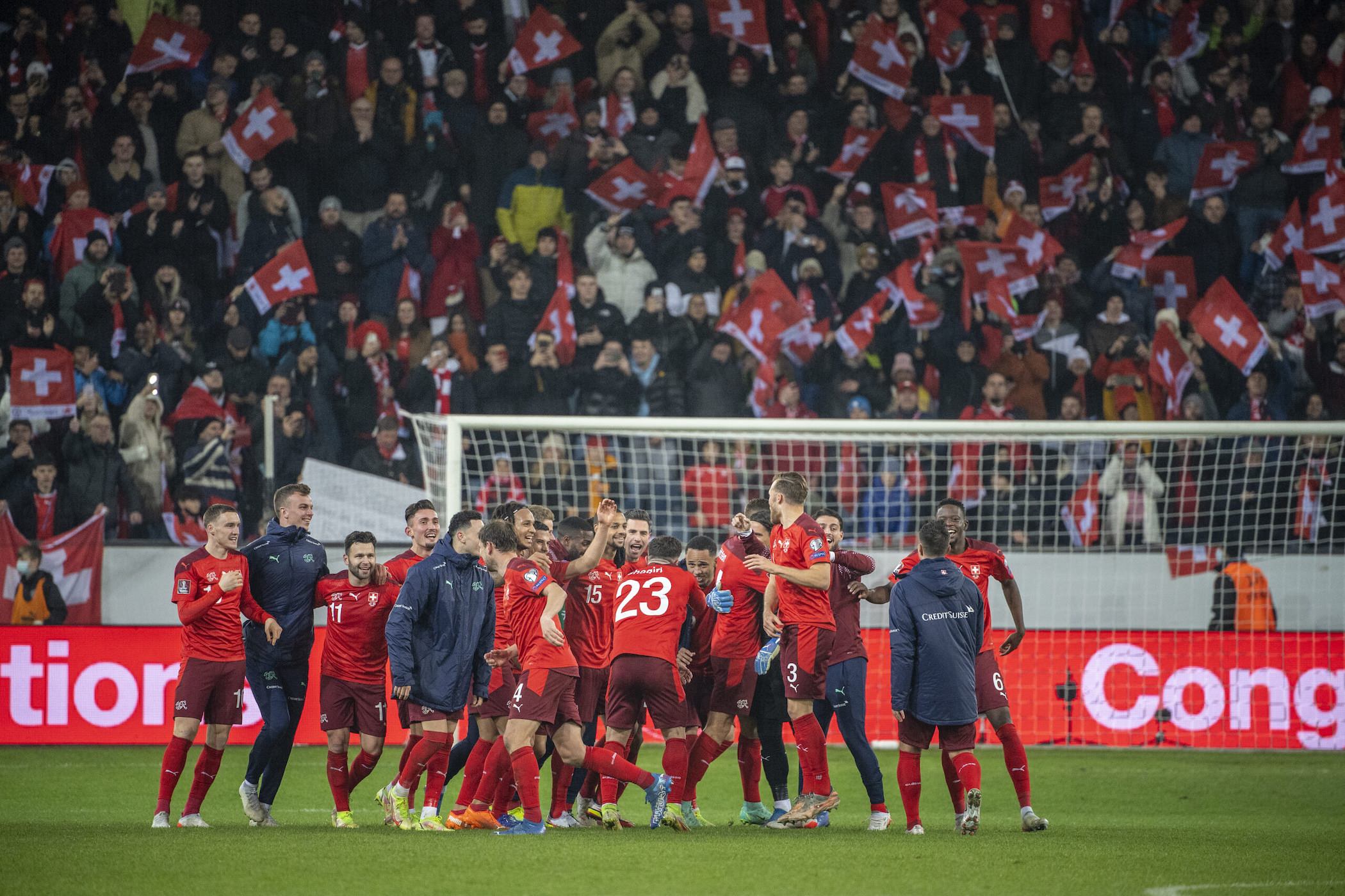 Schweizer Fussballverband am jubeln